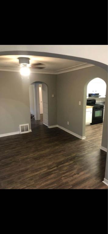 308 6th Ave SE in Oelwein, IA - Building Photo - Building Photo