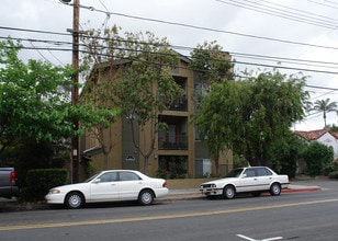 727 Robinson Ave in San Diego, CA - Building Photo - Building Photo