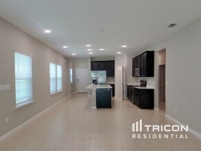 6471 Longleaf Branch Dr in Jacksonville, FL - Foto de edificio - Building Photo