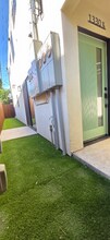 1330 Tamarind Ave in Los Angeles, CA - Building Photo - Building Photo