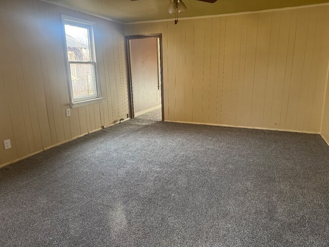 227 E Poplar Ave in Enid, OK - Building Photo - Building Photo