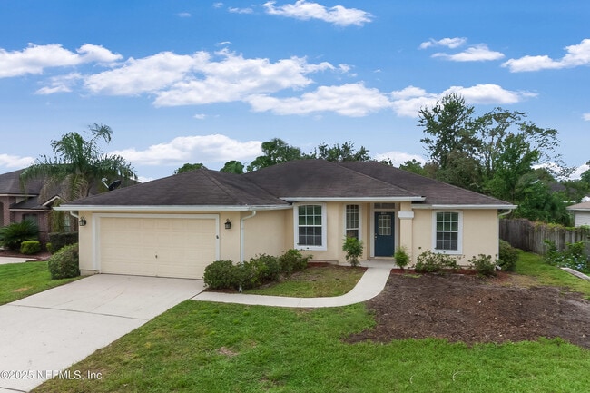 property at 1282 Summit Oaks Dr E
