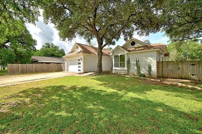 5807 Convict Hill Rd in Austin, TX - Building Photo - Building Photo