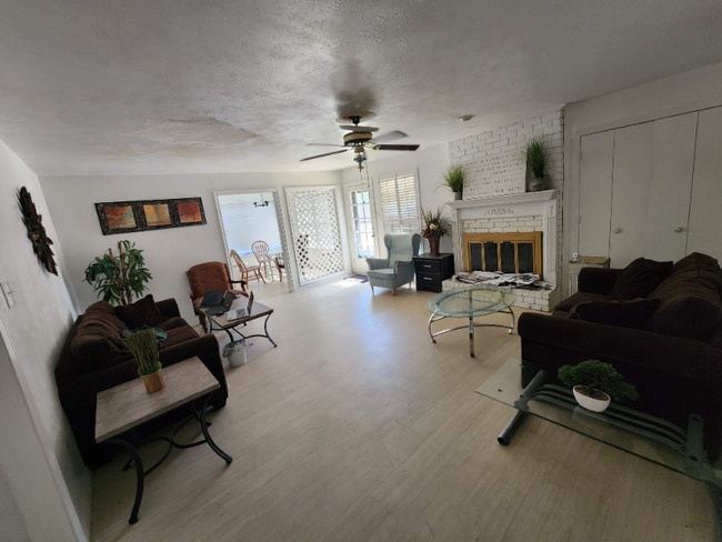 property at 2202 Shannon Ln