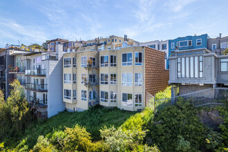 357 Upper Ter in San Francisco, CA - Building Photo - Building Photo