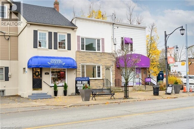 property at 4968 King St