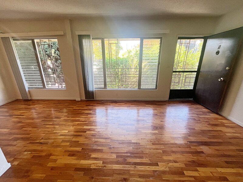 807 3rd St in Santa Monica, CA - Building Photo