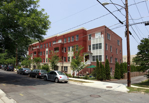 3129-3133 9th St N Apartments