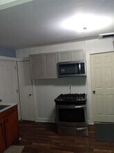 53 Amherst St, Unit D in Charleston, SC - Building Photo - Building Photo