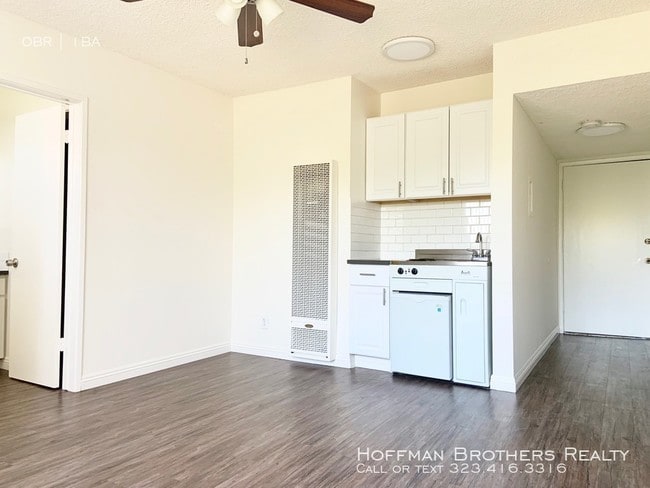 142 N Hoover St in Los Angeles, CA - Building Photo - Building Photo