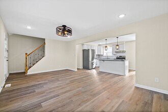 564 Briarwood Dr in Clarksville, TN - Building Photo - Building Photo