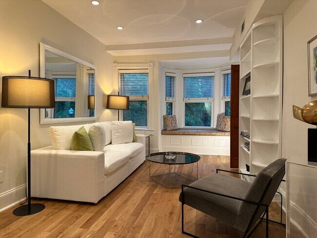 property at 3042 R St NW