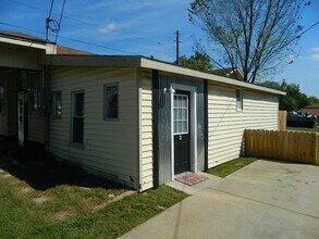 700 S College Dr-Unit -COLLE700-2-1 in Fayetteville, AR - Building Photo - Building Photo
