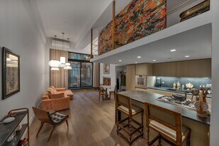 130 Barrow St in New York, NY - Building Photo