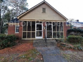 711 S Holly St in Columbia, SC - Building Photo