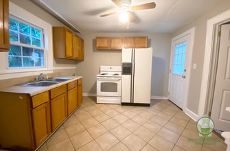 415 Furman Rd in Greenville, SC - Building Photo - Building Photo