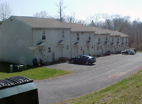 907 Chester Rd in Enola, PA - Foto de edificio