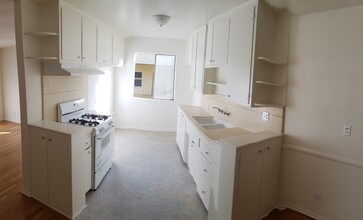 FULLER APARTMENTS in Los Angeles, CA - Building Photo - Building Photo