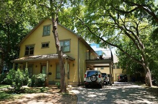 3207 Hampton Rd in Austin, TX - Building Photo