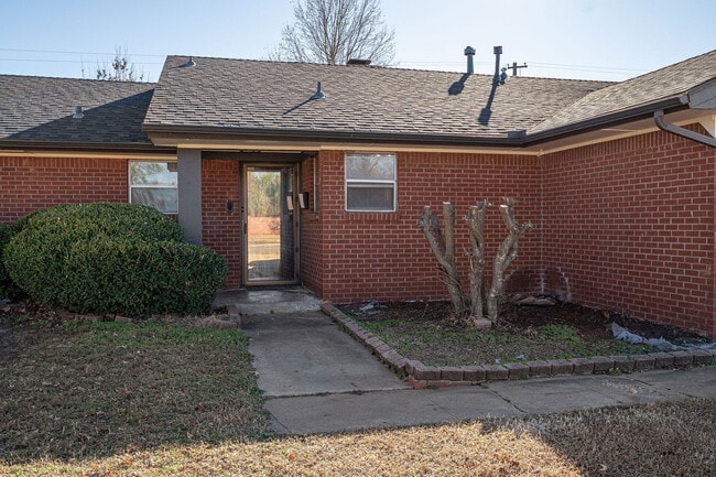3116 NW 63rd St in Oklahoma City, OK - Building Photo - Building Photo
