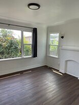 1905 S Alma St, Unit 1905 in Los Angeles, CA - Building Photo