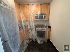 East 79th Street, Unit 10M in New York, NY - Building Photo - Building Photo