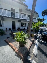2401 Apartments LLC in Wilton Manors, FL - Building Photo - Interior Photo
