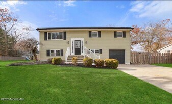 112 Manhattan St in Jackson Township, NJ - Building Photo