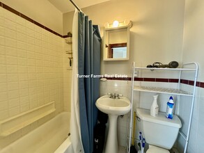 19 Monmouth St, Unit 2 in Boston, MA - Building Photo - Building Photo