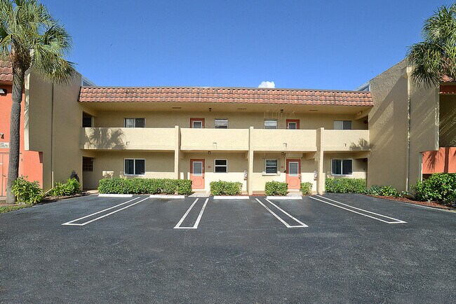 829 Camino Rd in Delray Beach, FL - Building Photo - Building Photo