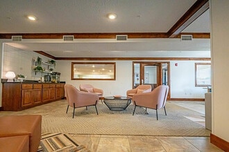 The Grove at Mankato in Mankato, MN - Foto de edificio - Building Photo