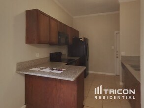 8735 Ridge Mile Drive San Antonio TX in San Antonio, TX - Building Photo - Building Photo