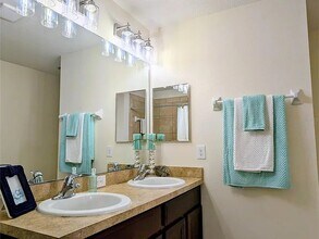 6628 Holly Heath Dr in Riverview, FL - Foto de edificio - Building Photo