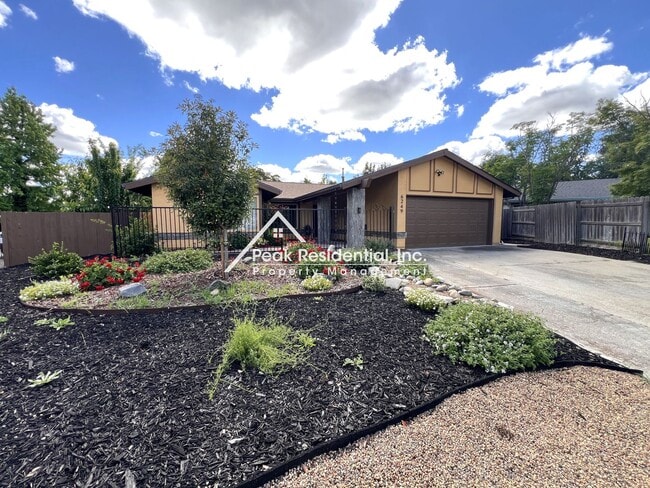 6249 Sunmist Way in Citrus Heights, CA - Building Photo - Building Photo