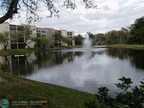 1752 Hammock Blvd in Coconut Creek, FL - Building Photo - Building Photo