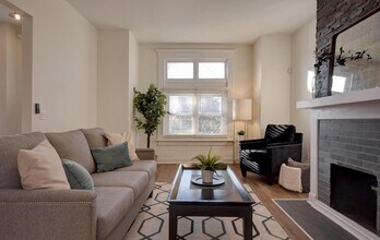 220 N Monroe Ave in Columbus, OH - Building Photo - Building Photo