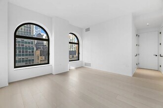 130 William St in New York, NY - Foto de edificio - Building Photo