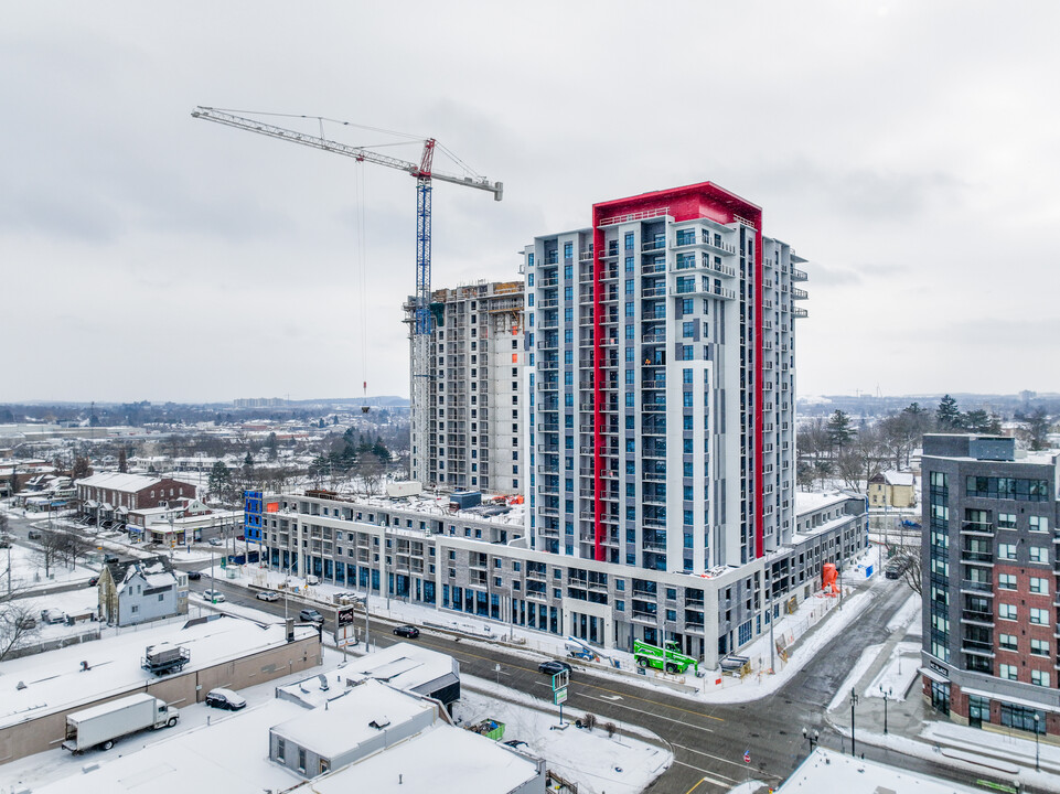 Vertikal in Kitchener, ON - Building Photo