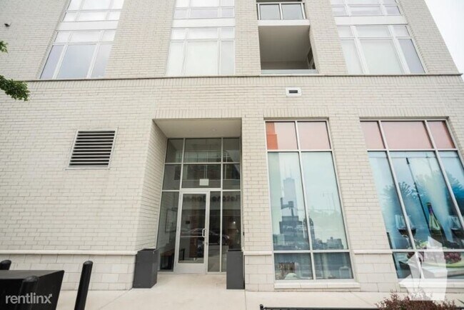 1545 W North Ave-Unit -#308 in Chicago, IL - Building Photo - Building Photo