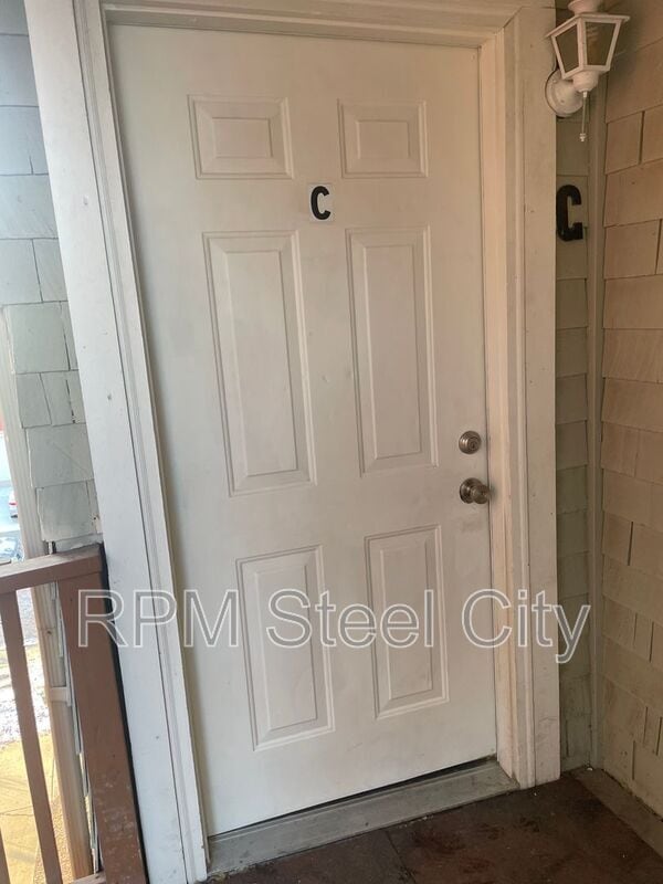 property at 511 W 12th St