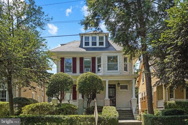 property at 5602 39th St NW