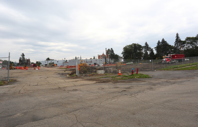 Canal Plaza in Binghamton, NY - Building Photo - Building Photo