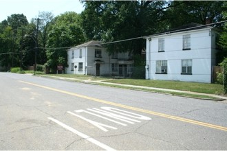 East Street Apartments in Memphis, TN - Building Photo - Building Photo