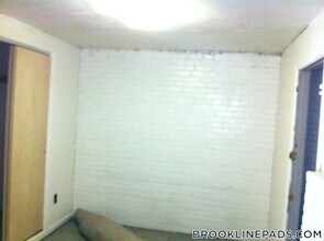 33 Lancaster Terrace in Brookline, MA - Building Photo - Building Photo