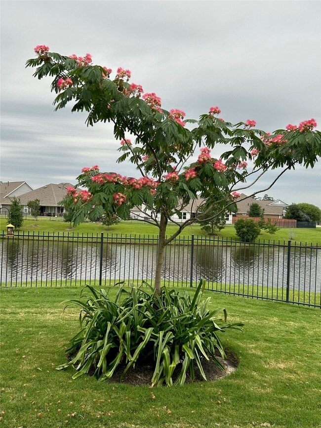 property at 2149 Rope Maker Rd