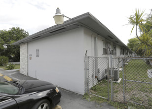 7731 NW 2nd Ave in Miami, FL - Building Photo - Building Photo