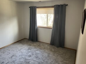 4165 Berrywood Dr, Unit #2 in Eugene, OR - Building Photo - Building Photo