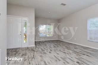 11906 Fern Blossom Dr in Gibsonton, FL - Building Photo - Building Photo