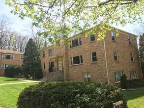 3319 Harvey St-Unit -A in Madison, WI - Building Photo - Building Photo