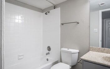 Aven West in Houston, TX - Building Photo - Building Photo